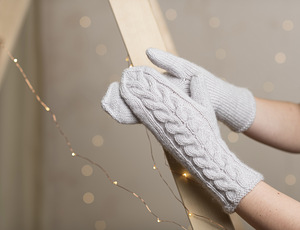 Носки и рукавицы ручной работы