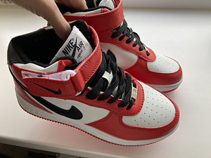 Nike Air 37 (3 фото из 3)