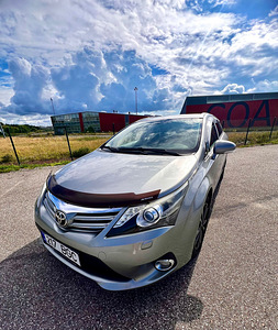 Toyota Avensis 1.8 108kW LPG (2 foto / 11)