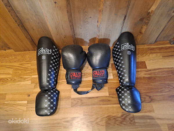 Falco Poksikindad ja Fairtex Jalakaitsmed