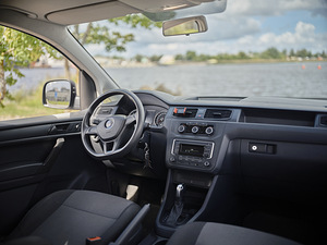2016 VW Volkswagen Caddy (km-ga): diisel, automaat, avariita (7 foto / 11)