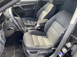 Skoda Oktavia (9 foto / 13)