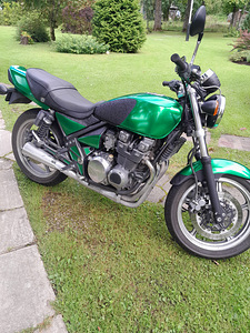 KAWASAKI ZR 550 (4 foto / 6)