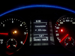 Volkswagen Passat 2009a 2.0 81kw (4 foto / 7)