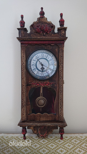 Старинные настенные часы (фото #1)
