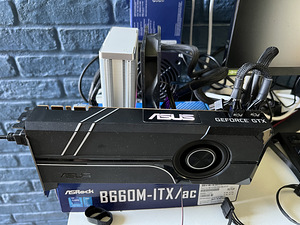 ASUS TURBO GTX 1080 Ti 11GB GDDR5X (3 foto / 3)