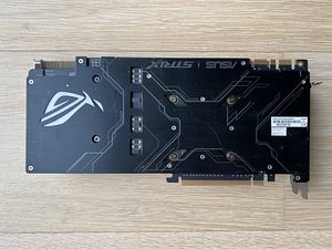 ASUS ROG STRIX GTX 1070 8GB (2 foto / 2)