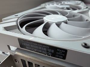 ASUS RTX 3090 24GB WHITE OC (3 foto / 5)