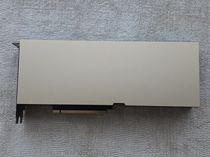 NVIDIA A100 40GB PCIE (1 foto / 2)