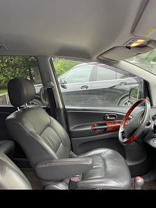 Toyota Previa (5 фото из 8)