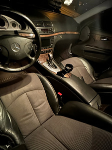 MERCEDES-BENZ w211 E320CDI (8 foto / 8)