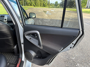 Toyota RAV4 2.2 (15 foto / 15)