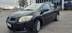 Toyota Auris 2008 (6 foto / 8)
