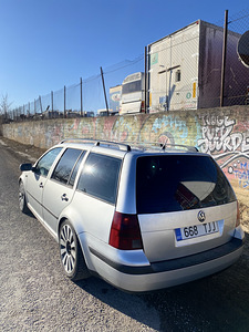 Volkswagen Golf 4 (5 фото из 8)
