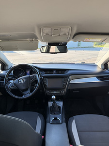 Toyota Avensis 2.0 105kW 2016 (8 foto / 14)