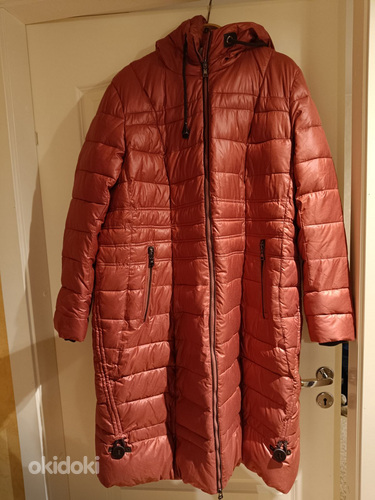 Женское пальто на весну-осень, размер 52 (фото #1)