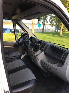 Peugeout boxer 2,2d 88kw 2008 (11 foto / 15)