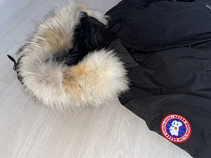 Зимняя куртка canada Goose