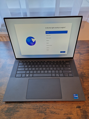 Dell XPS 15 9510 FHD+ i7 64GB RAM 1TB SSD RTX3050 W11 PRO