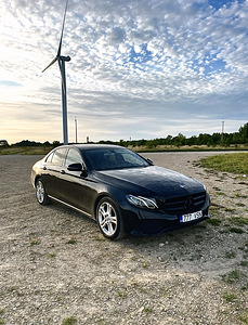 Mercedes-Benz E-klass 2017 (4 foto / 8)