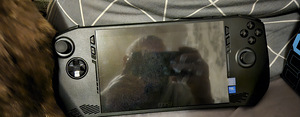 MSI Claw a1m (9 foto / 9)