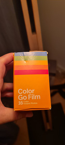 Polaroid. Color go film. 16 (2 foto / 3)