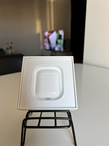 Apple AirPods 2 (3 фото из 10)