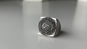ASUS ROG RTX 30 Series STRIX Кольцо ограниченной серии (2 фото из 8)