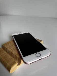 iPhone 7 128GB Rose Gold (2 foto / 9)