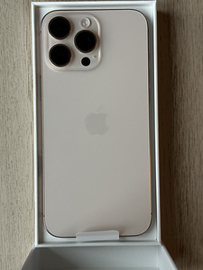 Apple iPhone 16 Pro Max, 256 GB, Desert Titanium (3 foto / 3)