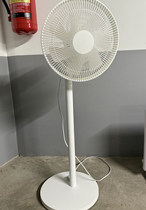 Напольный смарт-вентилятор Mi Smart Standing Fan 1C (1 фото из 6)