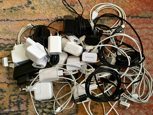 Зарядные устройства и кабели для iPhone, Samsung, Lenovo, Nokia, SonyEricsson