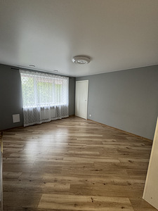 Võidu prospekt 10, Narva, Ida-Virumaa (7 фото из 9)
