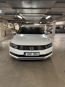 Volkswagen Passat B8 2015 1.4 (1 foto / 12)