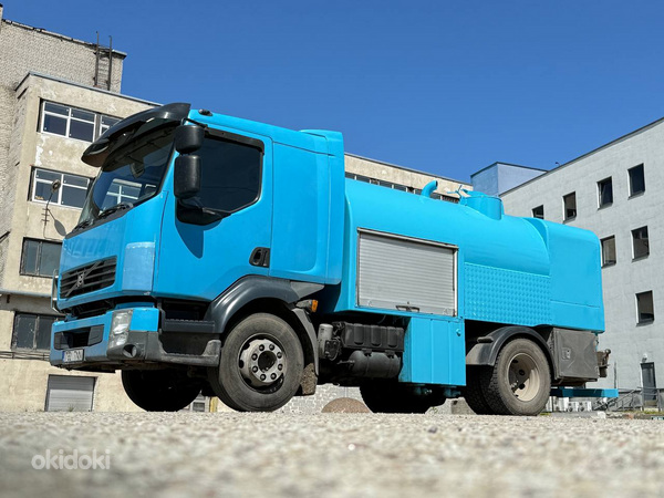 SURVEPESU, PAAKAUTO Volvo FL 240