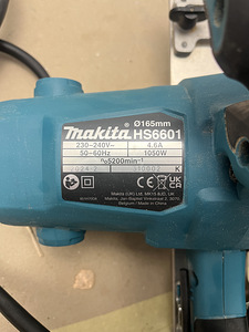 Циркулярная пила Makita HS6601 (2 фото из 3)