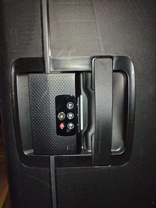 Чемодан American Tourister 74см (5 фото из 5)