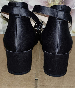 H&M naiste kingad. Suurus 40. Uued (5 foto / 5)