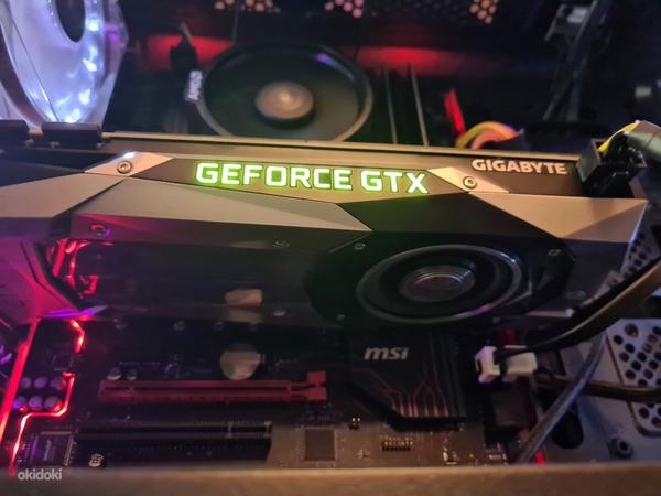 GeForce GTX 1080 Founders Edition (фото #1)