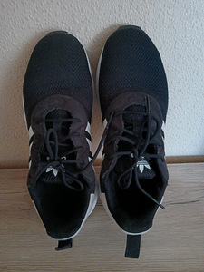 Кроссовки Adidas (6 фото из 9)