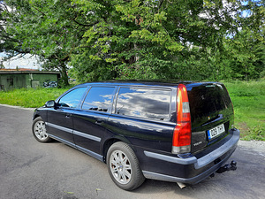 Volvo V70 2.4d мануал (2 фото из 15)