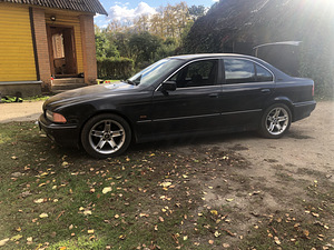BMW 520i 110kw manuaal (5 foto / 5)