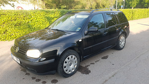 Vilkswagen golf 4 1.9 81kw diesel 2002a (1 foto / 8)