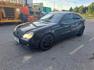 Mercedes-benz c200 cdi,2.2 90kw diesel,2005a (3 foto / 10)