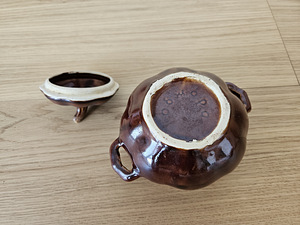 Керамические горшочки (2 фото из 6)