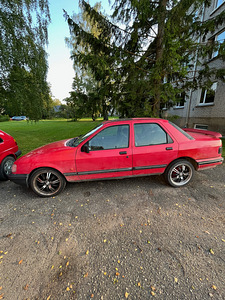 M: ford sierra 2,0 88kw (2 foto / 10)
