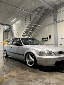 Honda Civic (4 фото из 11)
