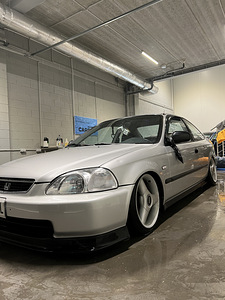 Honda Civic (5 фото из 11)