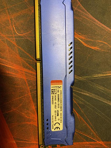 HyperX FURY 4GB 1600MHz DDR3 CL10 DIMM - Sinine - (HX316C10F (2 foto / 2)