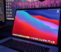 MacBook PRO 2017 15 "1 ТБ SSD, i7 2,9 ГГц, radeon pro 560, спа
